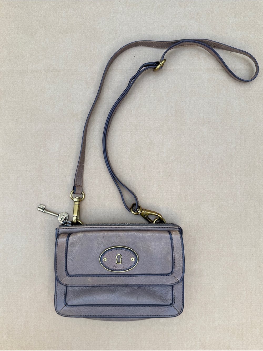 Fossil Leather Crossbody Bag Taupe Brown Key Lock Flap Adjustable Strap